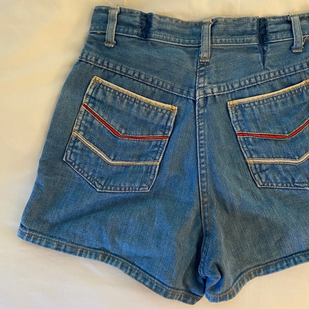 SOLD ⚡️ 70’s Ultra High Rise Disco Babe Jean Short